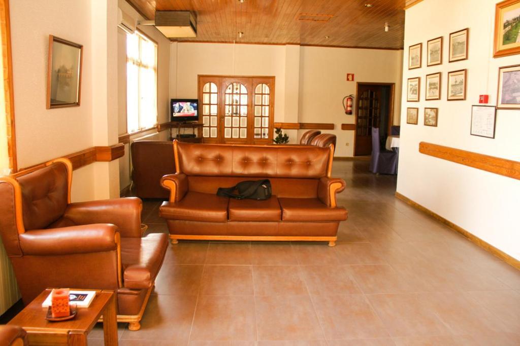 Sao Neutel Hotel ชาเวส ภายนอก รูปภาพ