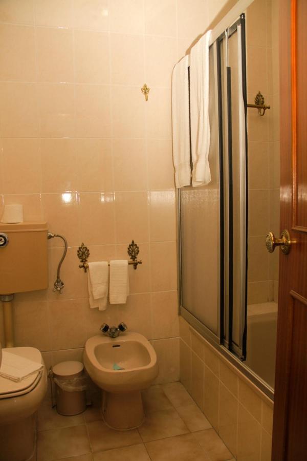 Sao Neutel Hotel ชาเวส ห้อง รูปภาพ